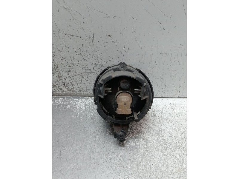 Recambio de faro antiniebla derecho para ssangyong actyon sports xdi 4wd referencia OEM IAM   2007