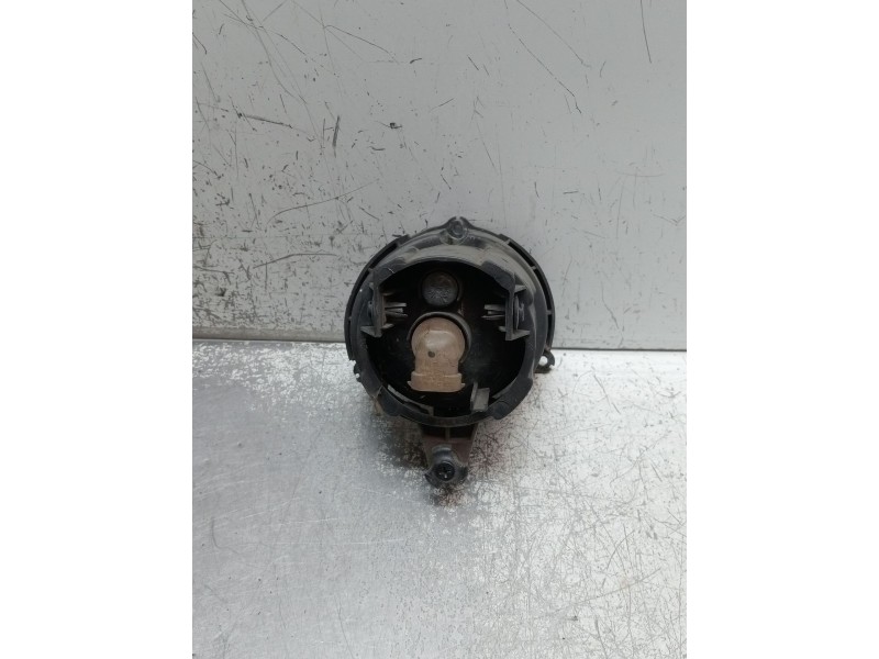 Recambio de faro antiniebla izquierdo para ssangyong actyon sports xdi 4wd referencia OEM IAM   2007