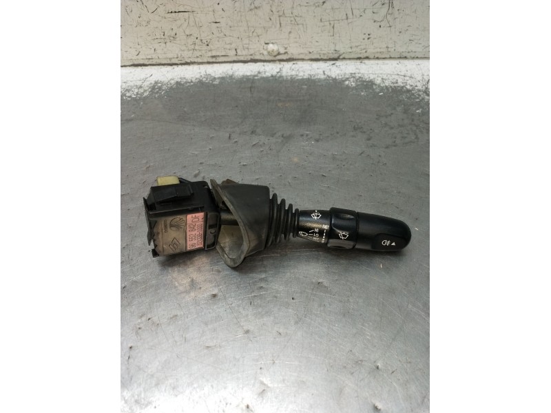 Recambio de mando limpia para daewoo nubira sedán (j200) 1.6 referencia OEM IAM 96552842 52133B1000 2003