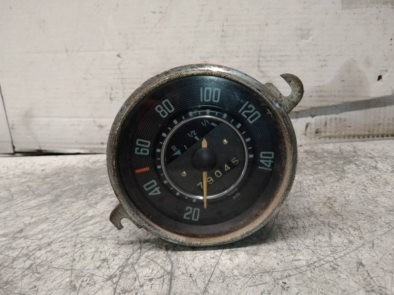 Recambio de cuadro cuentakm para volkswagen escarabajo 1.2 referencia OEM IAM 113957021H  