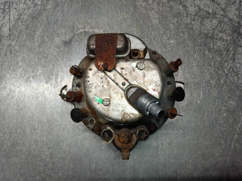 Recambio de cuadro cuentakm para volkswagen escarabajo 1.2 referencia OEM IAM 113957021H  