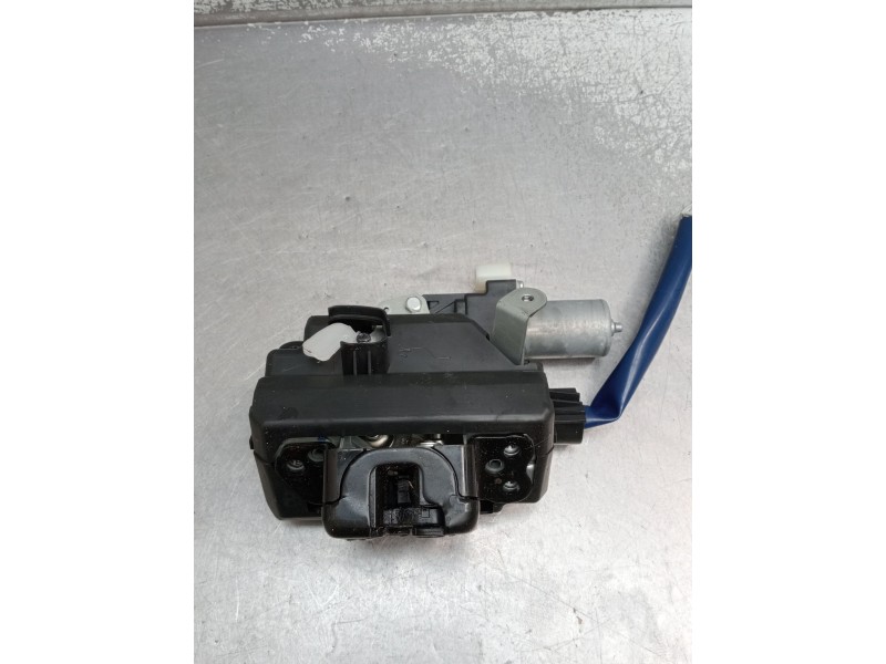 Recambio de motor cierre centralizado porton para toyota rav 4 v (_a5_, _h5_) 2.5 hybrid awd (axah54) referencia OEM IAM 1638000