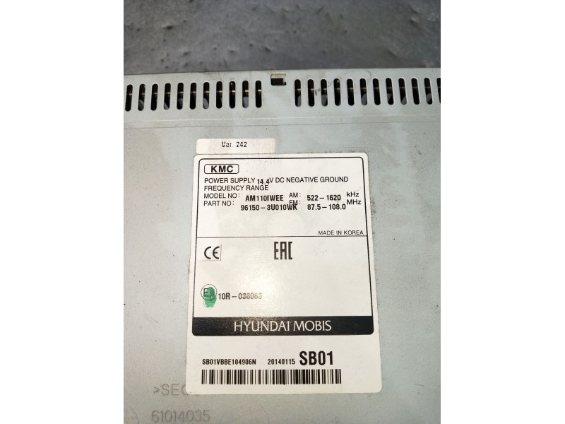 Recambio de sistema audio / radio cd para kia sportage concept 4x2 referencia OEM IAM 961503U010WK  2010