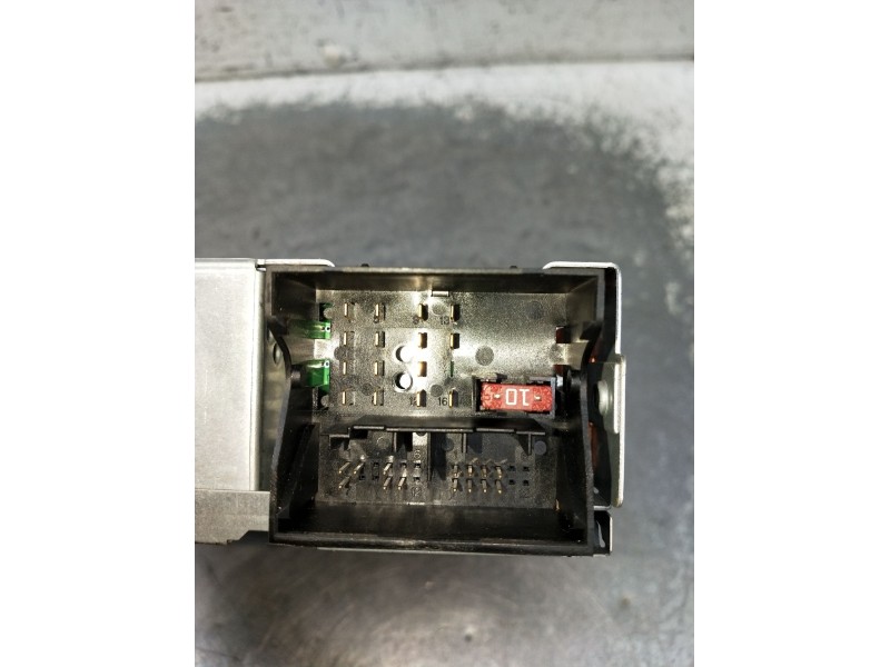 Recambio de sistema audio / radio cd para citroën c2 (jm_) 1.4 hdi referencia OEM IAM 96639793XT00 A2C53220044 2003