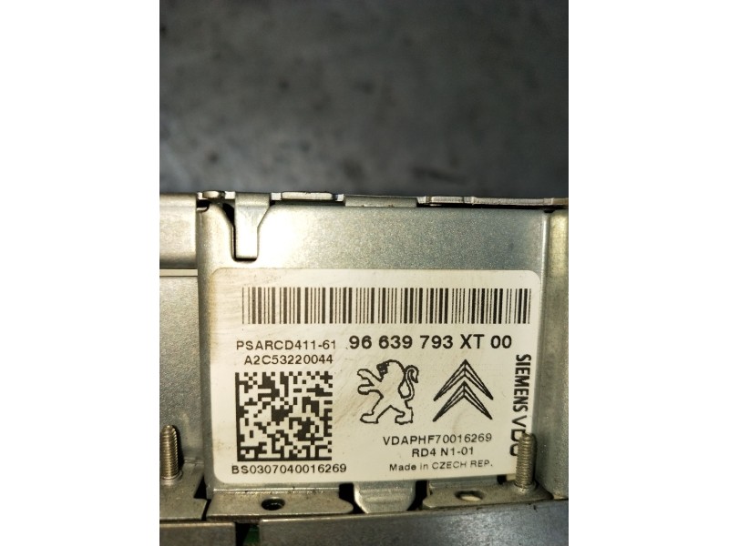 Recambio de sistema audio / radio cd para citroën c2 (jm_) 1.4 hdi referencia OEM IAM 96639793XT00 A2C53220044 2003