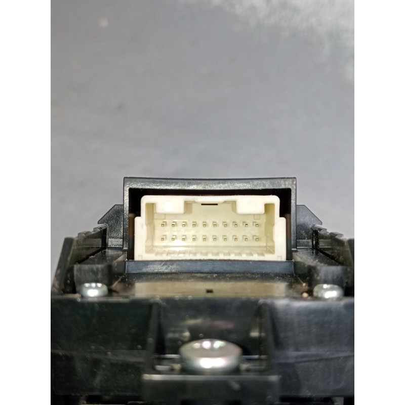 Recambio de mando elevalunas delantero izquierdo para toyota rav 4 v (_a5_, _h5_) 2.5 hybrid awd (axah54) referencia OEM IAM   2