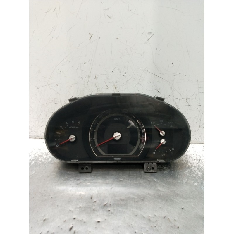 Recambio de cuadro instrumentos para kia sportage concept 4x2 referencia OEM IAM 940233U025  2010