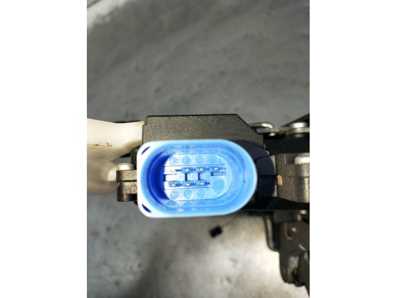 Recambio de motor cierre centralizado trasero derecho para volkswagen touran (1t1, 1t2) 1.9 tdi referencia OEM IAM 7L0839016D 5P