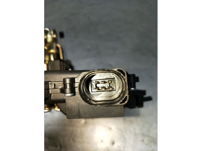Recambio de motor cierre centralizado trasero derecho para skoda octavia i (1u2) 1.6 referencia OEM IAM  4P 2000
