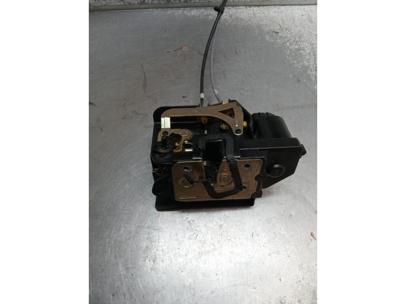 Recambio de motor cierre centralizado trasero derecho para ssangyong actyon sports xdi 4wd referencia OEM IAM   2007 5P