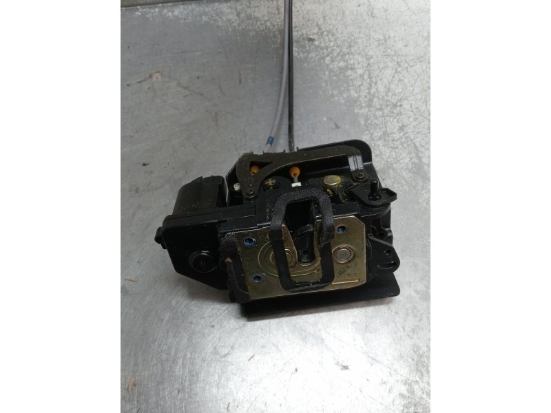 Recambio de motor cierre centralizado trasero izquierdo para ssangyong actyon sports xdi 4wd referencia OEM IAM   2007 5P