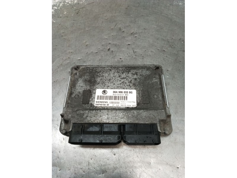Recambio de centralita motor uce para skoda octavia i (1u2) 1.6 referencia OEM IAM 5WP4015602 06A906033BG 2000