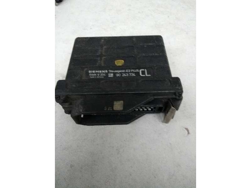 Recambio de centralita motor uce para opel kadett e 1.6 referencia OEM IAM 5WK6204 90243734 CL