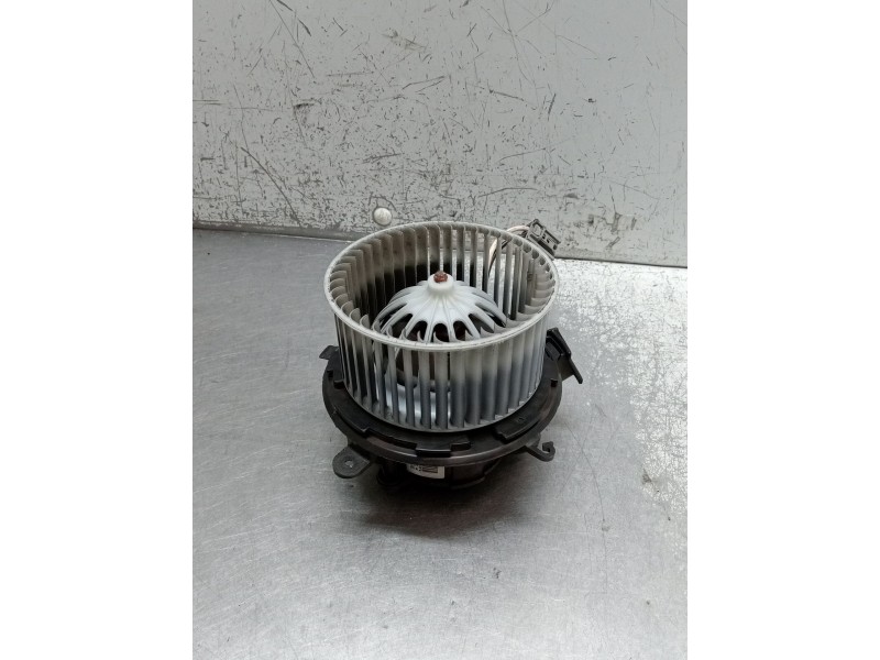 Recambio de motor calefaccion para opel zafira tourer c (p12) 1.6 cdti (75) referencia OEM IAM 25020140 U7253002 2012