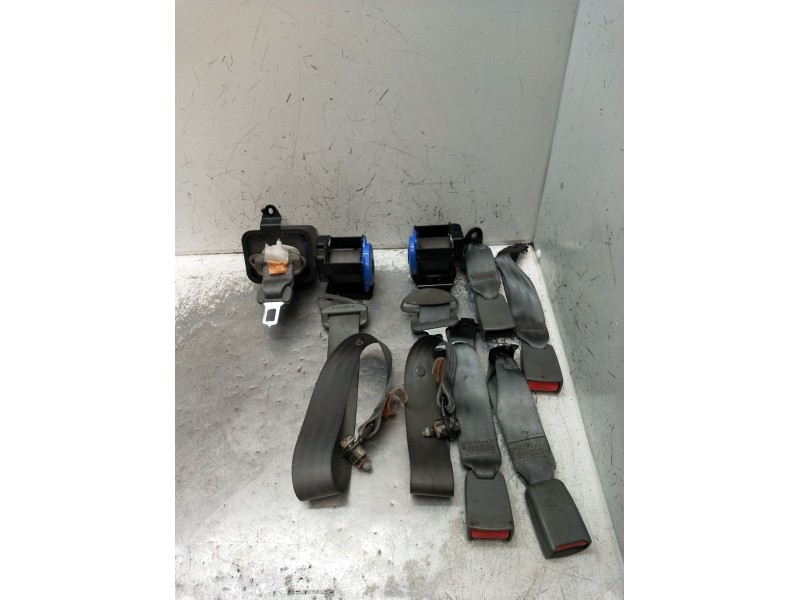 Recambio de juego cinturones trasero para daewoo nubira sedán (j200) 1.6 referencia OEM IAM  4P 2003