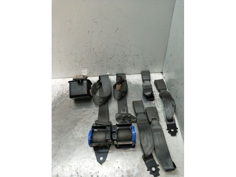 Recambio de juego cinturones trasero para daewoo nubira sedán (j200) 1.6 referencia OEM IAM  4P 2003