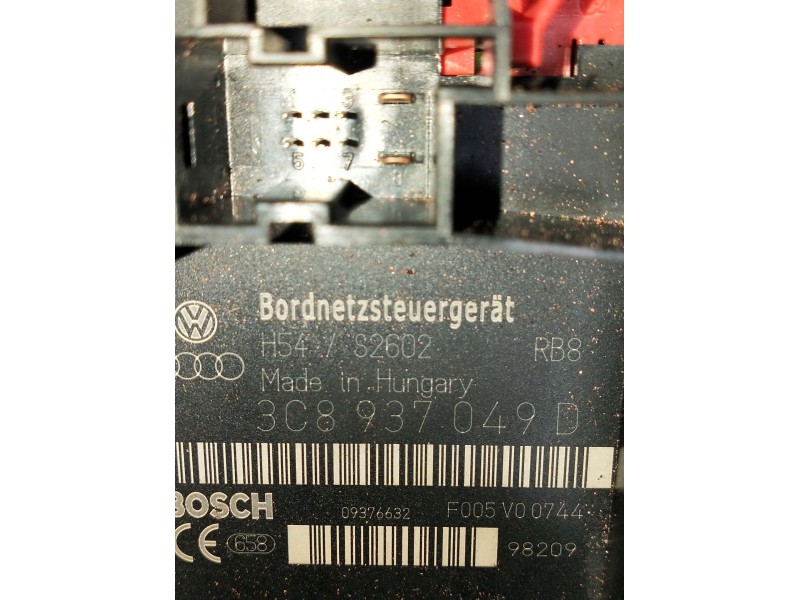 Recambio de modulo electronico para volkswagen touran (1t1, 1t2) 1.9 tdi referencia OEM IAM 3C8937049D 09376632 2007