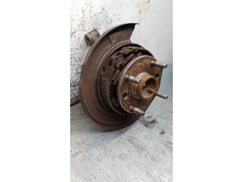 Recambio de mangueta trasera izquierda para daewoo nubira sedán (j200) 1.6 referencia OEM IAM   03