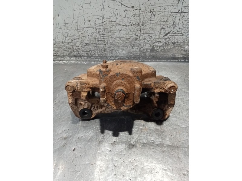 Recambio de pinza freno delantera derecha para mitsubishi l200 / triton (ka_t, kb_t) 2.5 di-d 4wd (kb4t) referencia OEM IAM   05