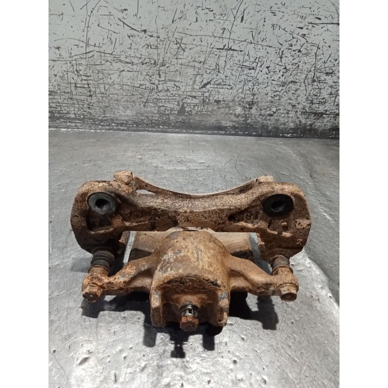 Recambio de pinza freno delantera derecha para mitsubishi l200 / triton (ka_t, kb_t) 2.5 di-d 4wd (kb4t) referencia OEM IAM   05