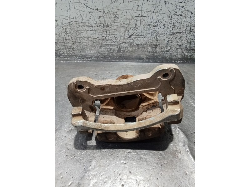 Recambio de pinza freno delantera izquierda para mitsubishi l200 / triton (ka_t, kb_t) 2.5 di-d 4wd (kb4t) referencia OEM IAM   