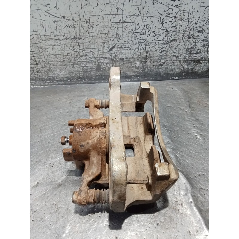 Recambio de pinza freno delantera izquierda para mitsubishi l200 / triton (ka_t, kb_t) 2.5 di-d 4wd (kb4t) referencia OEM IAM   