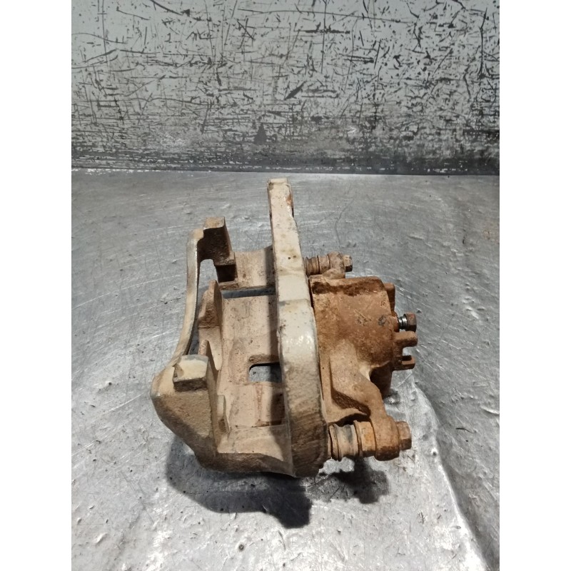Recambio de pinza freno delantera izquierda para mitsubishi l200 / triton (ka_t, kb_t) 2.5 di-d 4wd (kb4t) referencia OEM IAM   