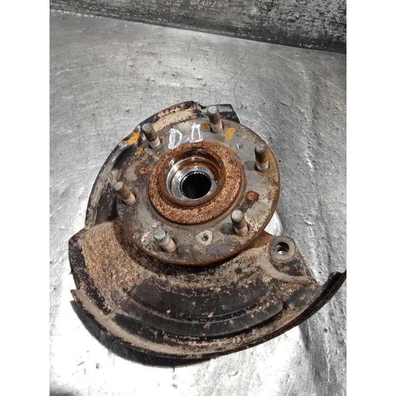 Recambio de mangueta delantera derecha para mitsubishi l200 / triton (ka_t, kb_t) 2.5 di-d 4wd (kb4t) referencia OEM IAM   05