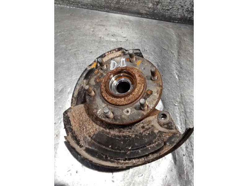 Recambio de mangueta delantera derecha para mitsubishi l200 / triton (ka_t, kb_t) 2.5 di-d 4wd (kb4t) referencia OEM IAM   05