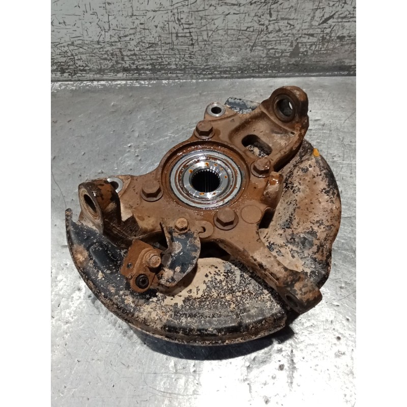 Recambio de mangueta delantera derecha para mitsubishi l200 / triton (ka_t, kb_t) 2.5 di-d 4wd (kb4t) referencia OEM IAM   05