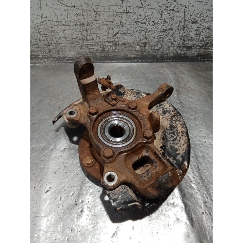 Recambio de mangueta delantera izquierda para mitsubishi l200 / triton (ka_t, kb_t) 2.5 di-d 4wd (kb4t) referencia OEM IAM   05