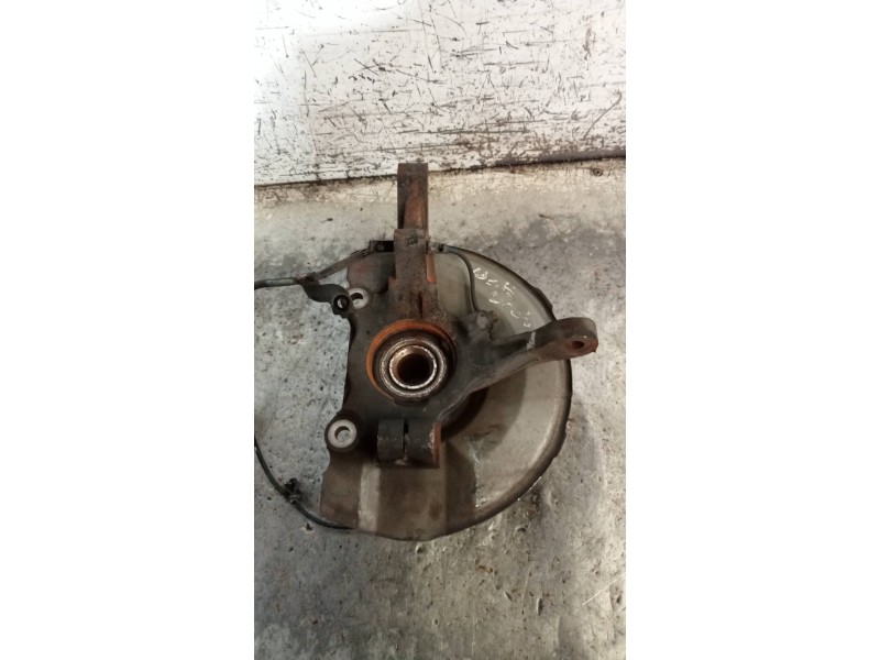 Recambio de mangueta delantera derecha para citroen c-crosser 2.2 hdi fap cat referencia OEM IAM   