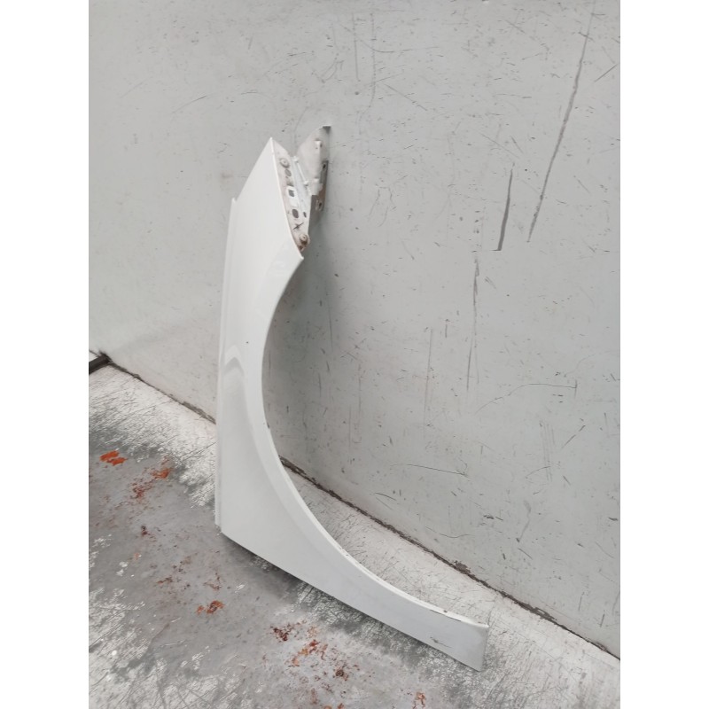 Recambio de aleta delantera derecha para peugeot 308 ii (lb_, lp_, lw_, lh_, l3_) 1.5 bluehdi 130 referencia OEM IAM   