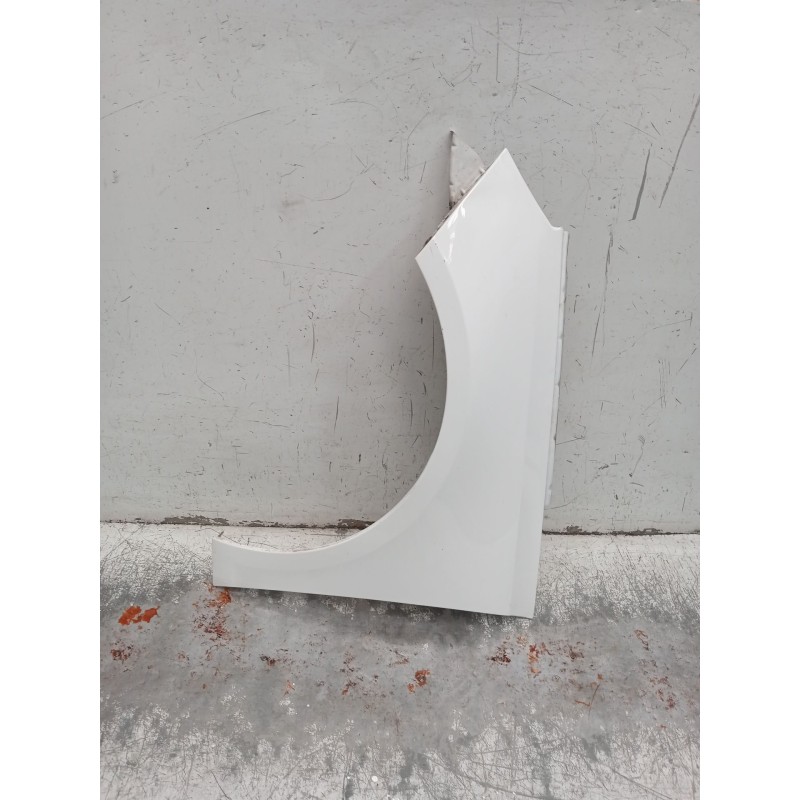 Recambio de aleta delantera izquierda para peugeot 308 ii (lb_, lp_, lw_, lh_, l3_) 1.5 bluehdi 130 referencia OEM IAM   