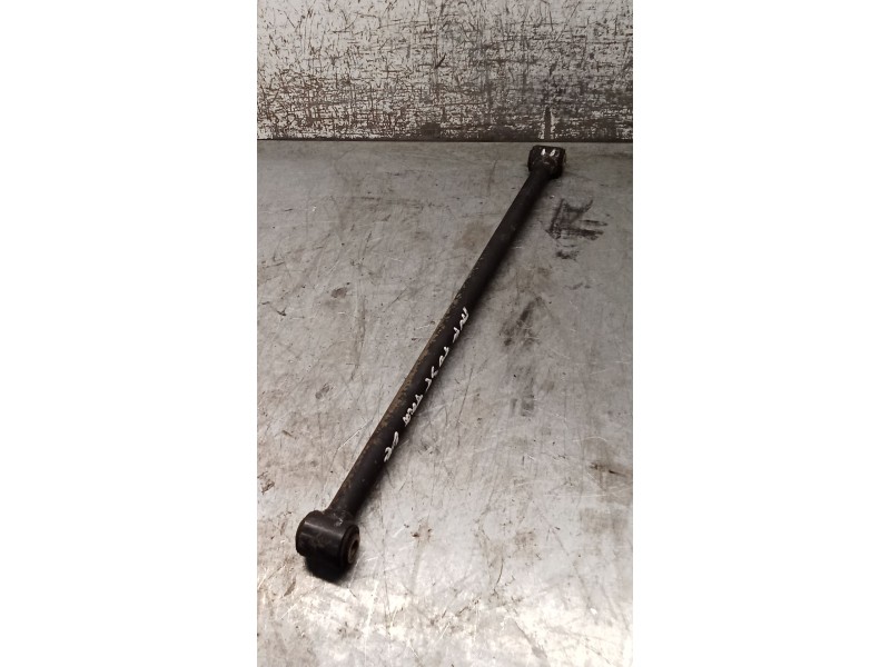 Recambio de brazo suspension inferior trasero derecho para daewoo nubira sedán (j200) 1.6 referencia OEM IAM  POSTERIOR 03