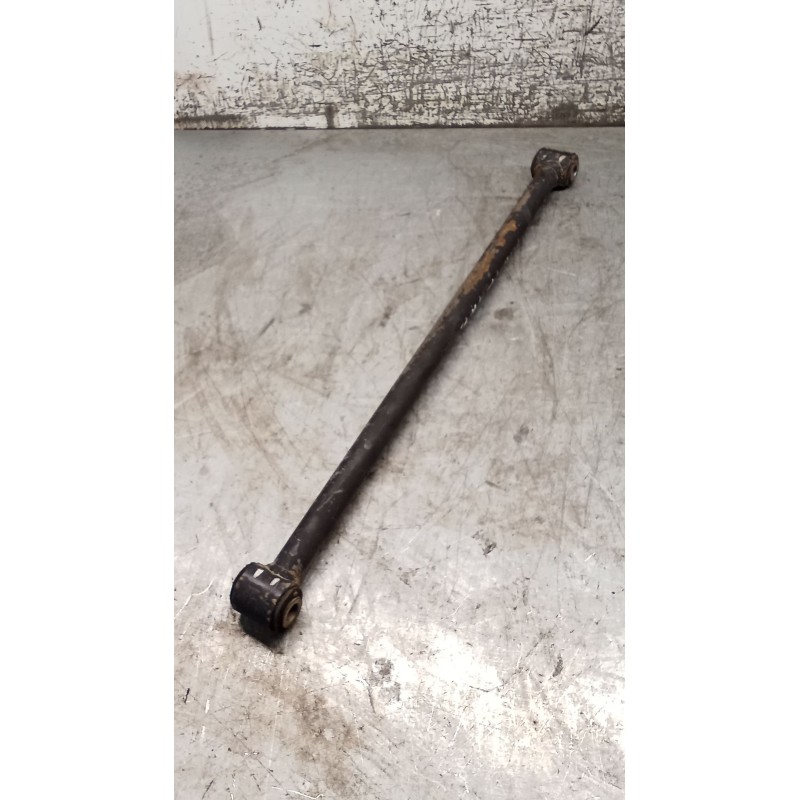 Recambio de brazo suspension inferior trasero izquierdo para daewoo nubira sedán (j200) 1.6 referencia OEM IAM  POSTERIOR 03