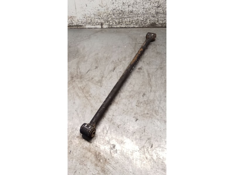 Recambio de brazo suspension inferior trasero izquierdo para daewoo nubira sedán (j200) 1.6 referencia OEM IAM  POSTERIOR 03