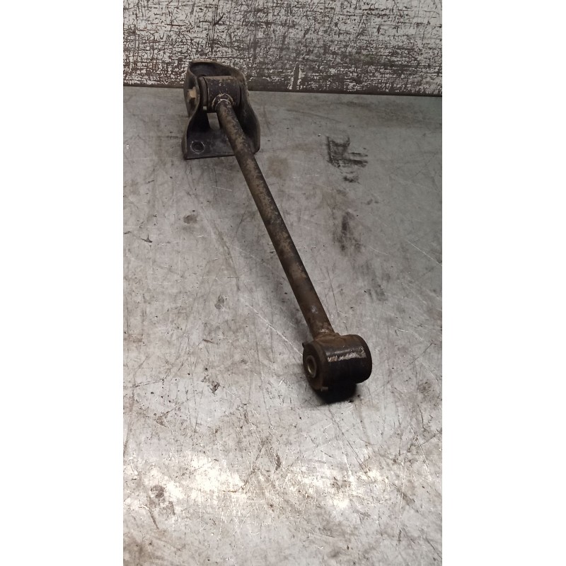 Recambio de brazo suspension inferior trasero derecho para daewoo nubira sedán (j200) 1.6 referencia OEM IAM  TIRANTE 03