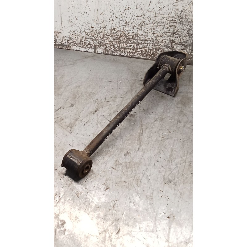Recambio de brazo suspension inferior trasero derecho para daewoo nubira sedán (j200) 1.6 referencia OEM IAM  TIRANTE 03
