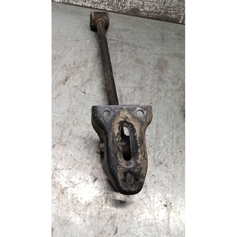 Recambio de brazo suspension inferior trasero derecho para daewoo nubira sedán (j200) 1.6 referencia OEM IAM  TIRANTE 03
