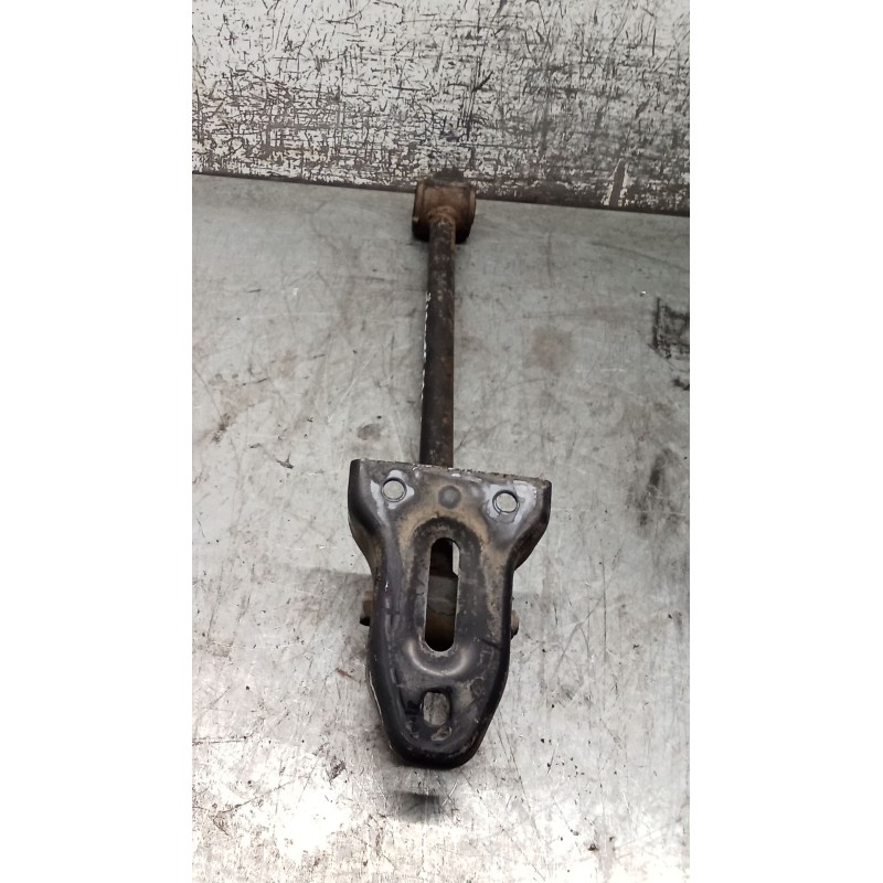 Recambio de brazo suspension inferior trasero izquierdo para daewoo nubira sedán (j200) 1.6 referencia OEM IAM  TIRANTE 03