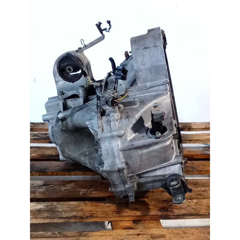 Recambio de caja cambios para nissan almera ii hatchback (n16) 2.2 di referencia OEM IAM YD 5V 1122A