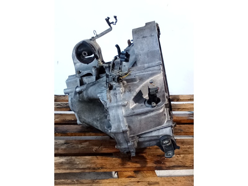 Recambio de caja cambios para nissan almera ii hatchback (n16) 2.2 di referencia OEM IAM YD 5V 1122A