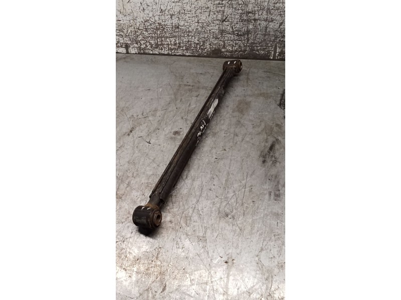 Recambio de brazo suspension inferior trasero izquierdo para daewoo nubira sedán (j200) 1.6 referencia OEM IAM  ANTERIOR 03