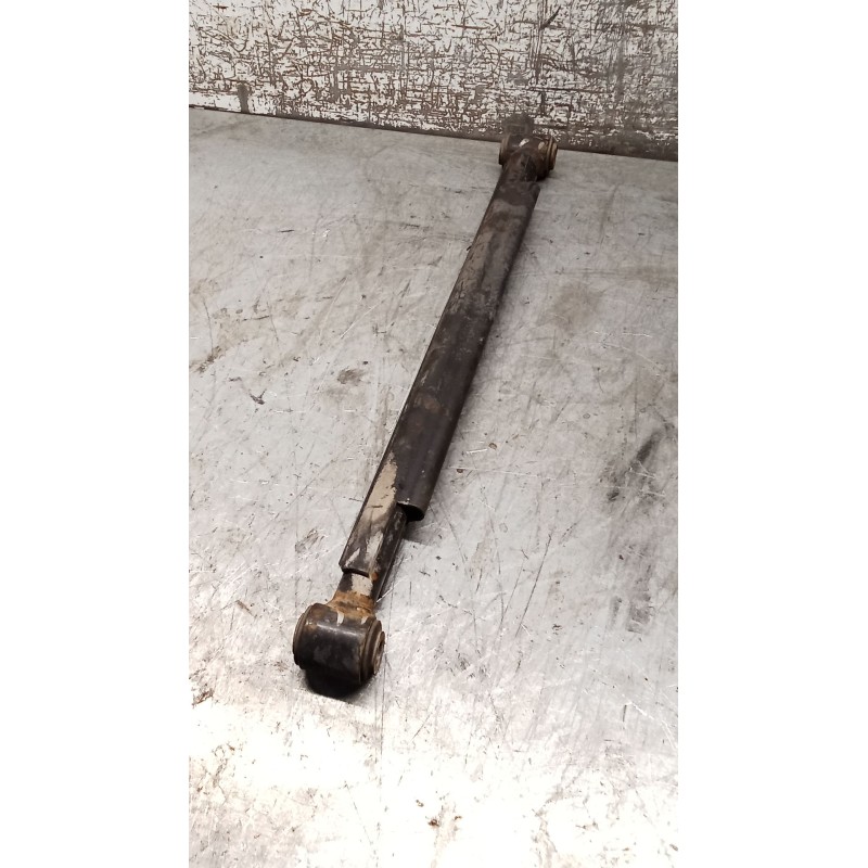 Recambio de brazo suspension inferior trasero derecho para daewoo nubira sedán (j200) 1.6 referencia OEM IAM  ANTERIOR 03