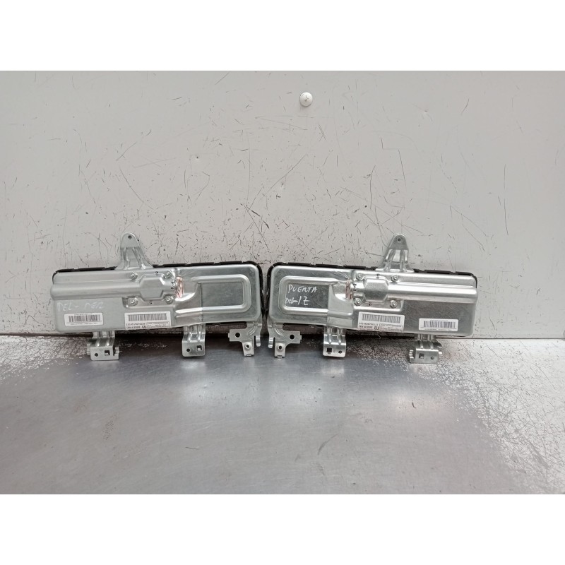 Recambio de kit airbag para mercedes-benz clk (c209) clk 320 cdi (209.320) referencia OEM IAM 0285001881  C209 2002