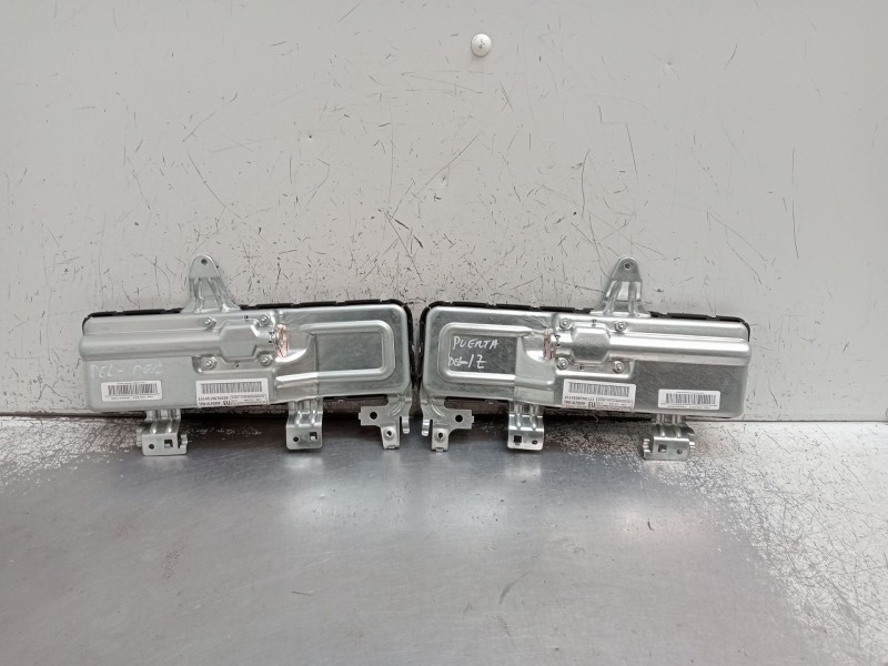 Recambio de kit airbag para mercedes-benz clk (c209) clk 320 cdi (209.320) referencia OEM IAM 0285001881  C209 2002