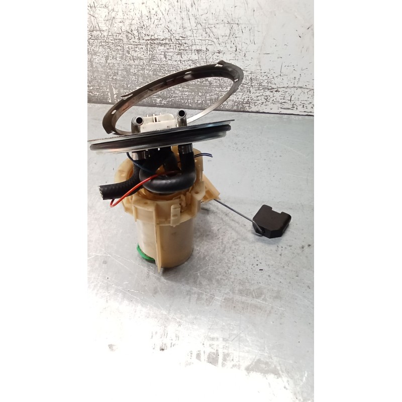 Recambio de bomba combustible para opel corsa b (s93) 1.4 i (f08, f68, m68) referencia OEM IAM 90412300 228216001002 97