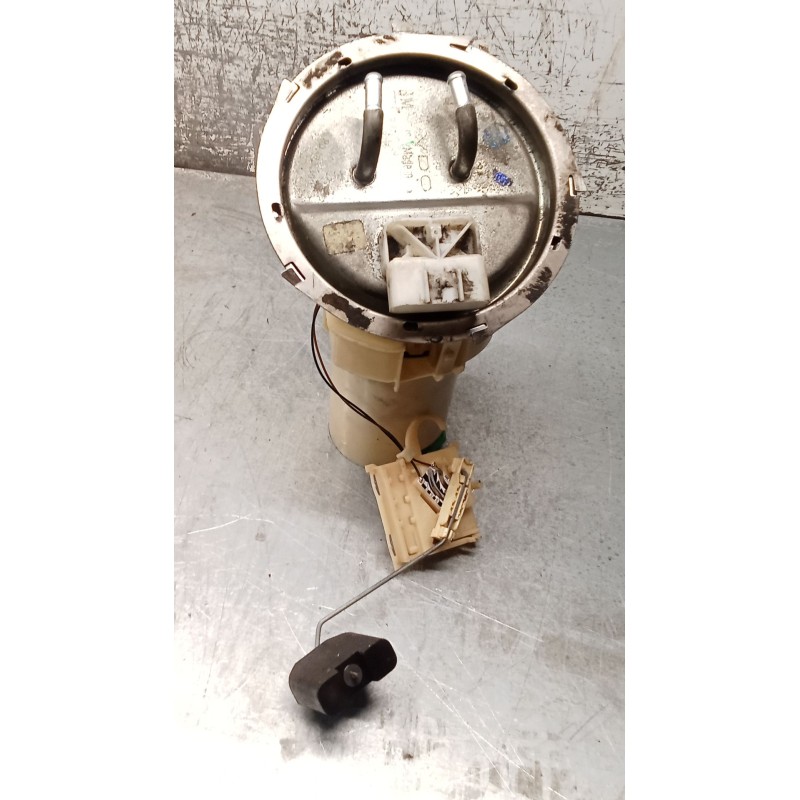 Recambio de bomba combustible para opel corsa b (s93) 1.4 i (f08, f68, m68) referencia OEM IAM 90412300 228216001002 97
