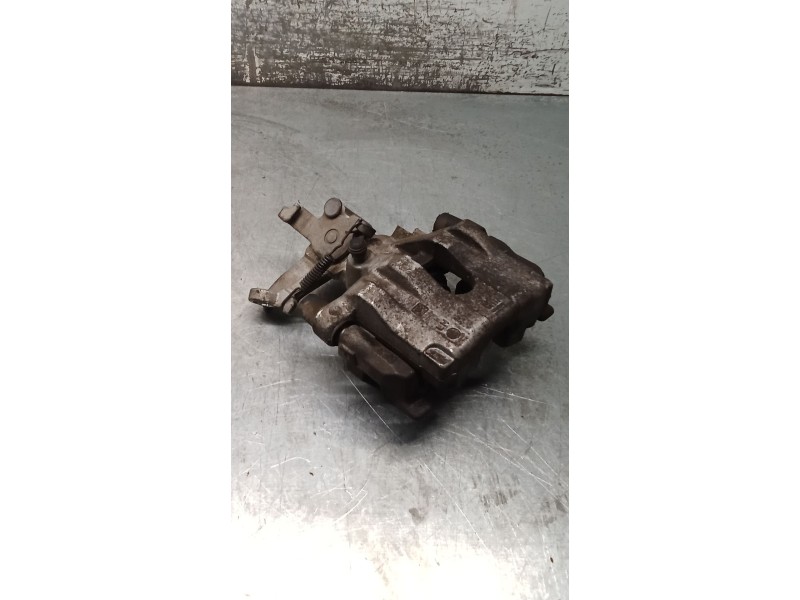 Recambio de pinza freno trasera izquierda para opel vectra c gts (z02) 2.2 dti 16v (f68) referencia OEM IAM  ATE 03